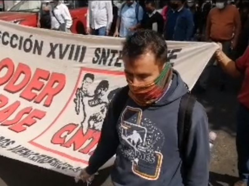 Magisterio alista marcha en Uruapan; protestan contra la represión