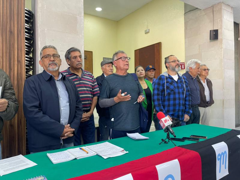 Magisterio democrático exige protección laboral y cuestiona falta de respaldo sindical
