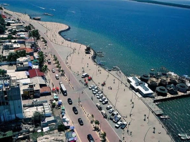 Malecón de Altata sigue en malas condiciones, EMUN está trabajando