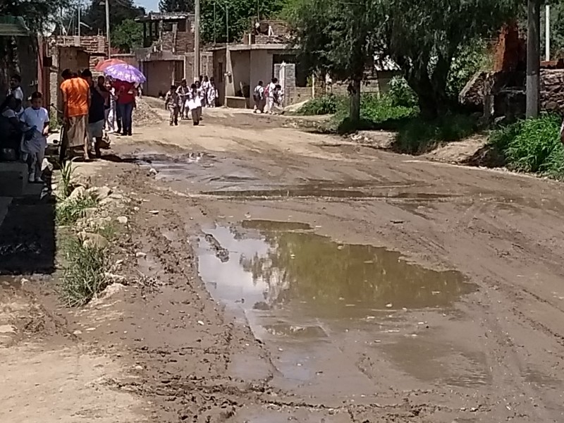 Malos olores causa afectaciones en El Cerrito