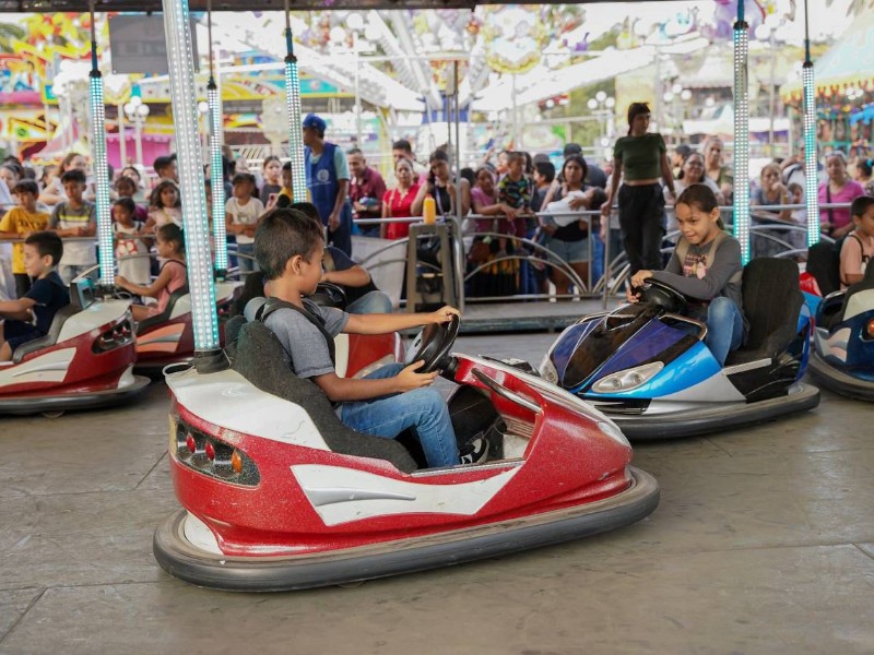Mañana será de juegos mecánicos gratis en Feria de Colima
