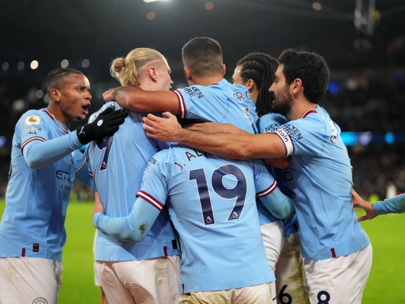 Manchester City remontó ante el Tottenham 4-2