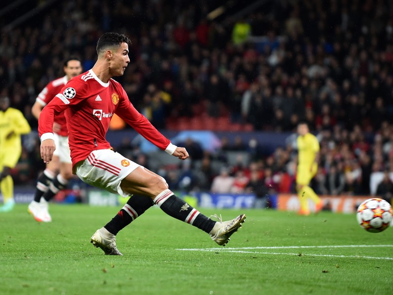 Manchester United mantiene racha invicta gracias a Ronaldo