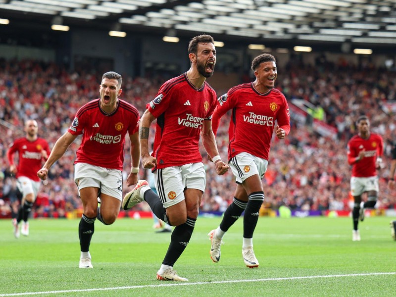 Manchester United remonta al Nottingham Forest del 0-2 al 3-2