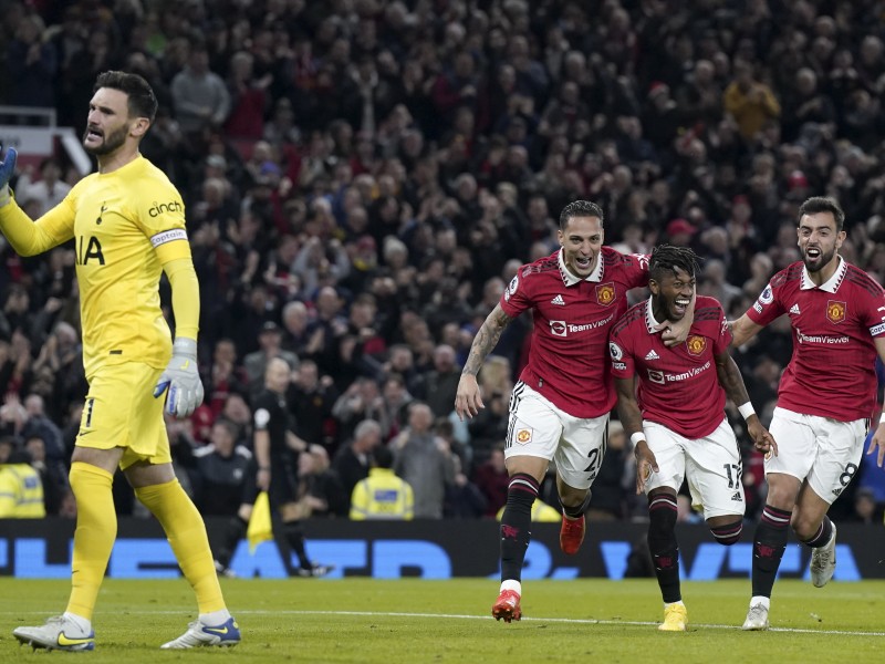 Manchester United venció al Tottenham 2-0