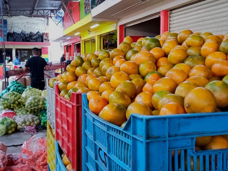 Mandarinas y naranjas llegan al Mercado de Abastos de La Piedad
