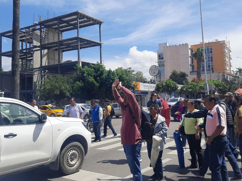 Manifestación de supervisores de la Sección 22 cumple 4 días en Oaxaca