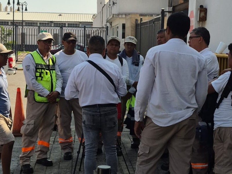 Manifestación de trabajadores de seguridad privada de Asipona por falta de pago