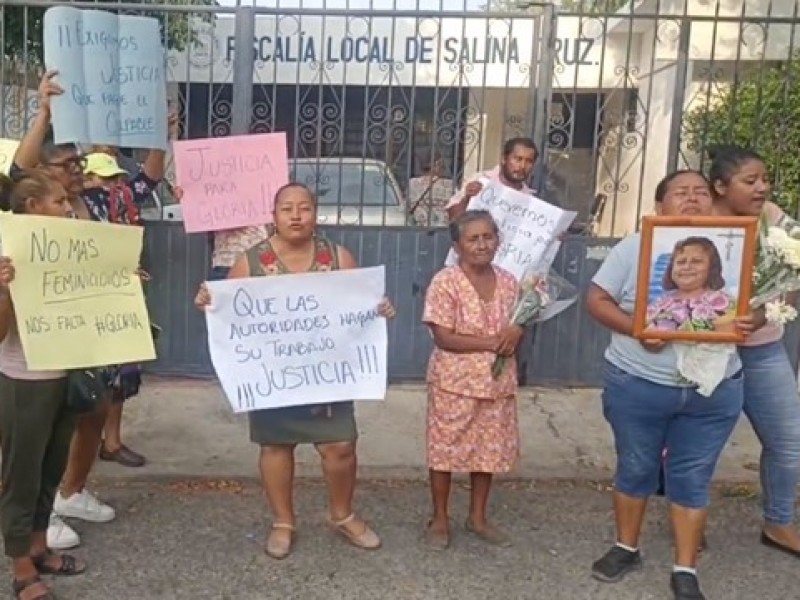 Protestan por feminicidio en Salina Cruz; detenido podría quedar libre