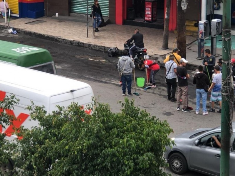 Manifestantes bloquean la México-Puebla