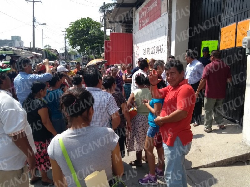 Manifestantes se niegan a dialogar