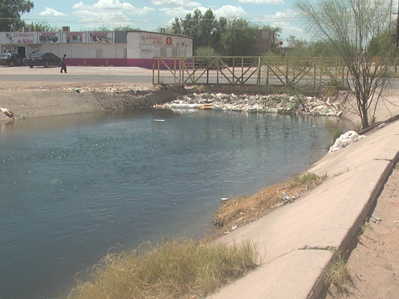 Mantenimiento canal colector de la mesa arenosa