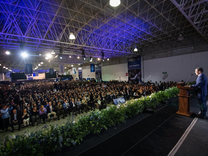 Mantiene encuentro Rodrigo Monsalvo con marquesinos