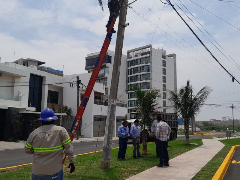 Mantiene Ayuntamiento con Megacable reordenamiento de cables en desuso