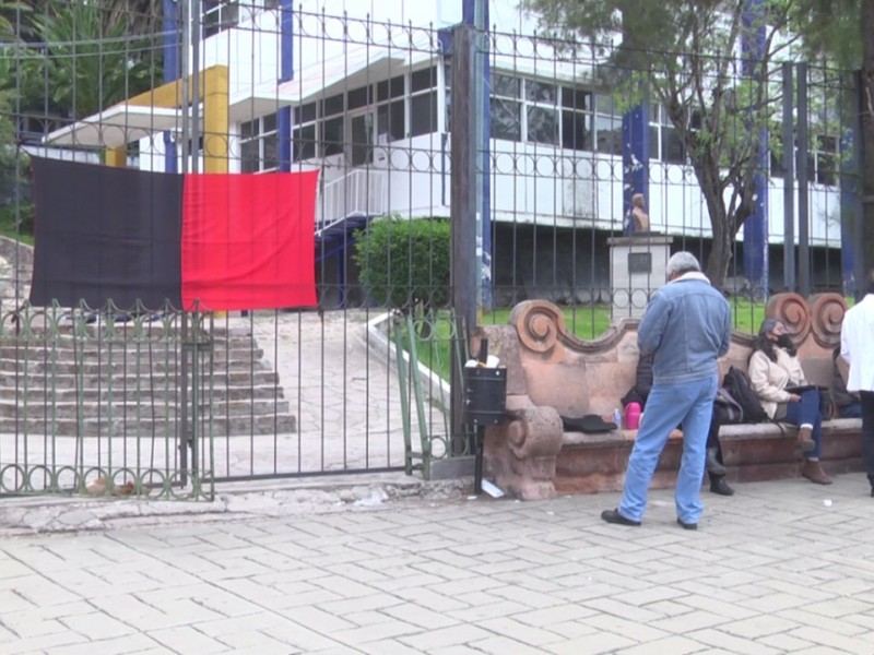 Mantienen paro en la UAZ