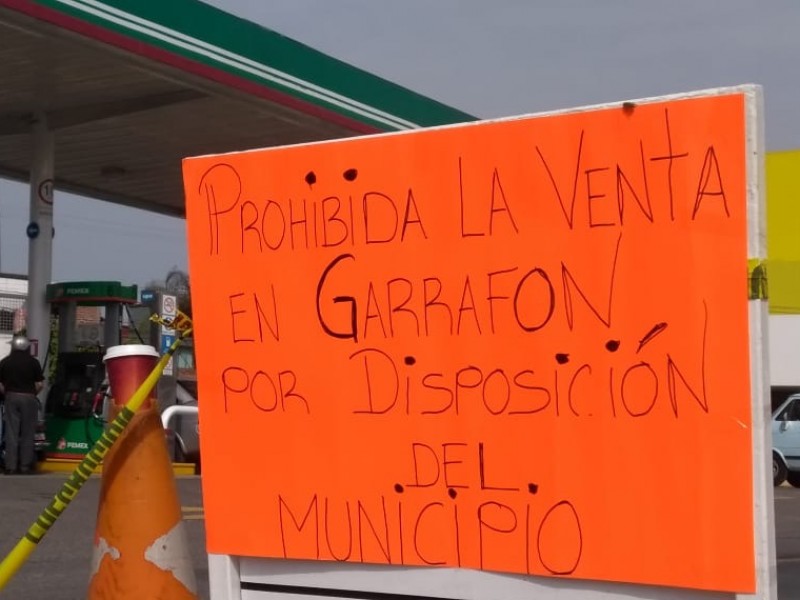 Mantienen prohibida la venta de gasolina en garrafas