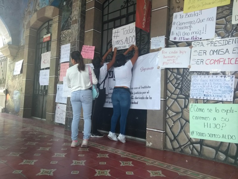 Mantienen reunión estudiantes y autoridades estatales