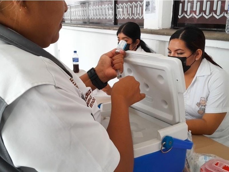 Mantienen vigilancia de COVID como infección respiratoria