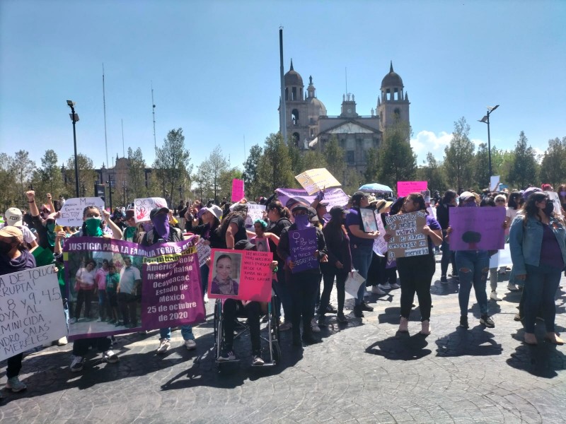 Más de 7 mil mujeres marchan en Toluca por 8M