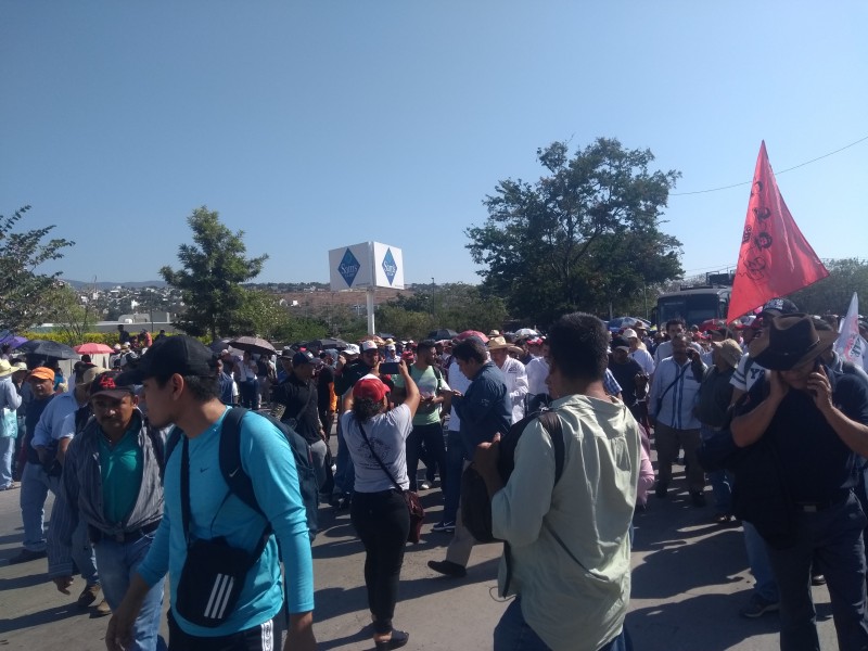 Marcha CNTE por 40 aniversario