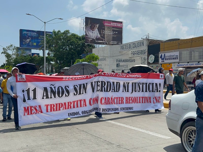 Marcha CNTE-SNTE en Chiapas a 11 años de desaparición de 43 normalistas