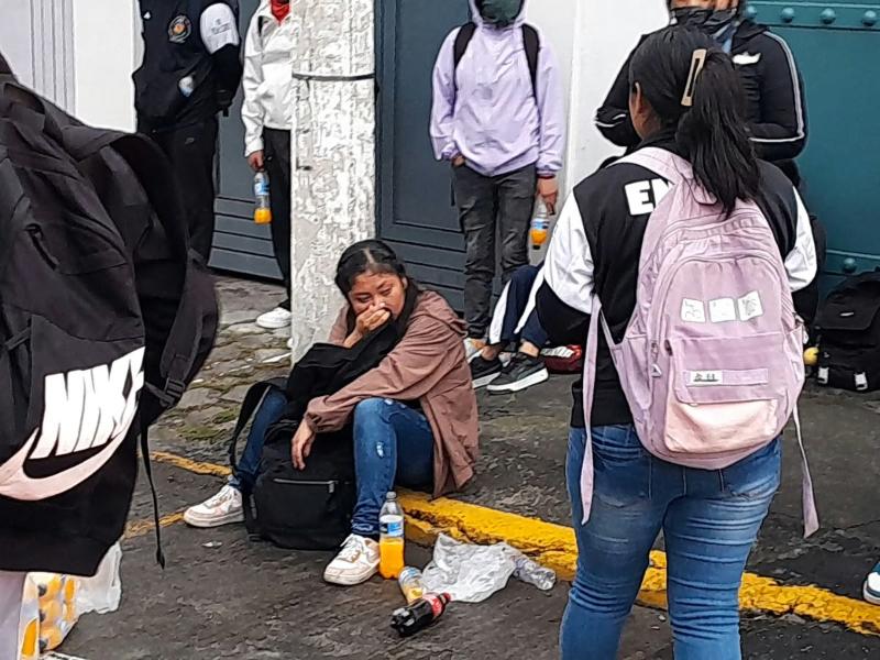 Marcha de normalistas deja policías y estudiantes lesionados en Morelia