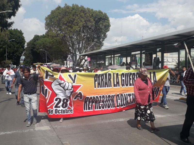 Marcha en conmemoración de desaparecidos de Ayotzinapa