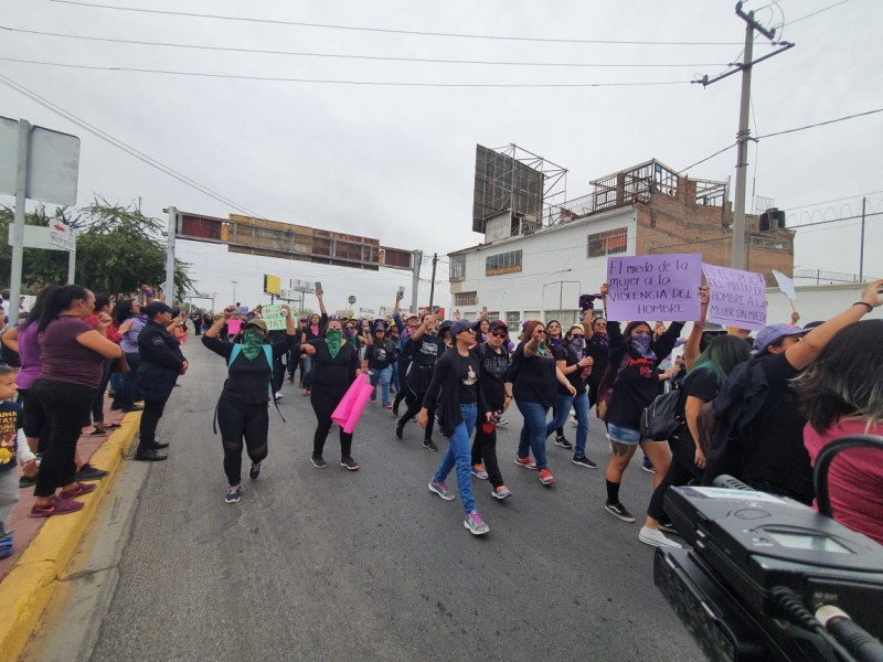 Marcha histórica en La Laguna: mujeres exigen justicia y equidad