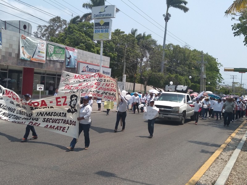 Marcha MOCRI piden cese a desalojos