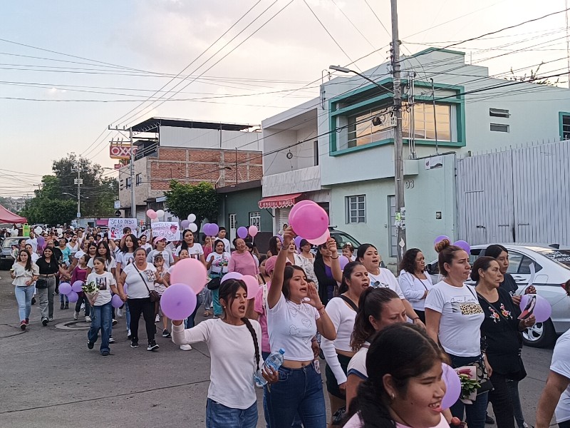 Marcha pacifica por María y su bebé