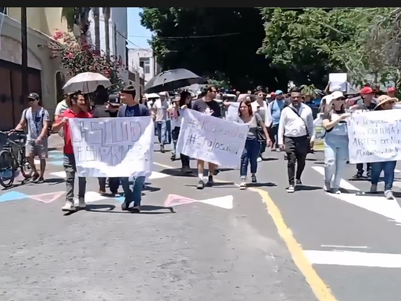 Marcha por la salud: denuncian desabasto de insumos en hospitales de Nayarit
