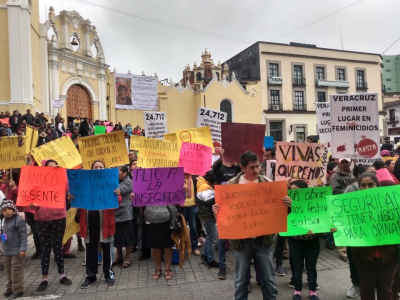 Marcha PRD para exigir seguridad en Veracruz