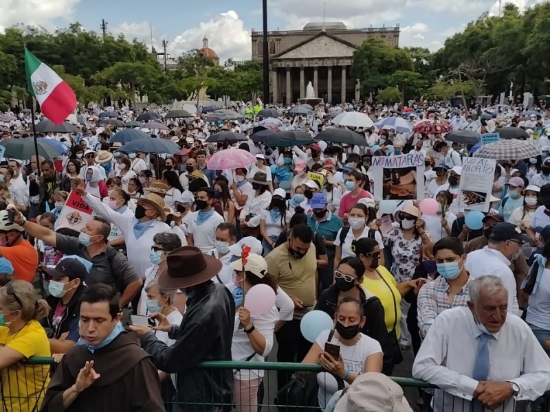 Marchan a favor de la vida en Guadalajara
