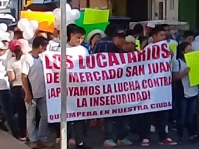 Marchan ciudadanos para exigir seguridad en Tapachula