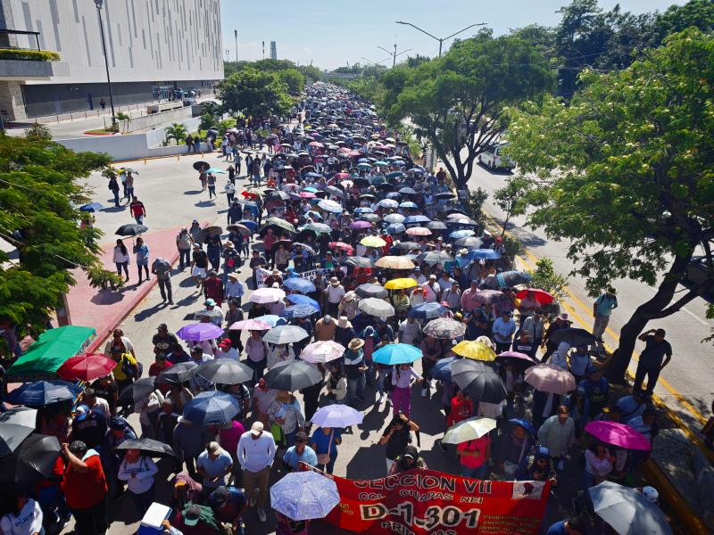 Marchan docentes de la Coordinadora en Chiapas, habrá paro de labores, anuncian