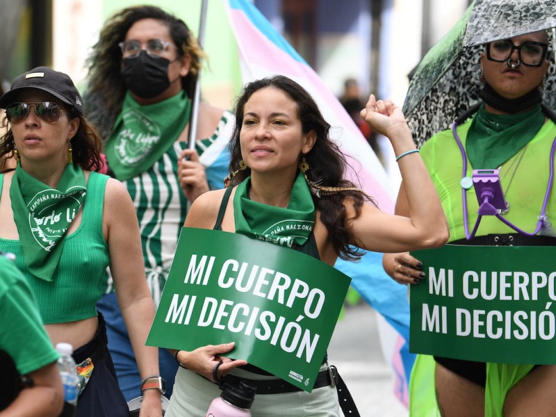 Marchan en CDMX por aborto libre, seguro y gratuito