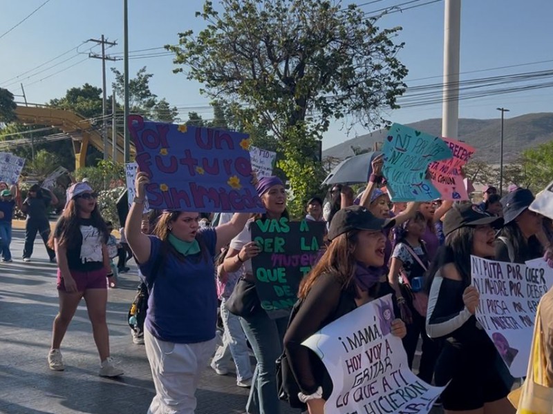 Marchan en Chiapas contra violencia feminicida. Suman 28 feminicidios en el año