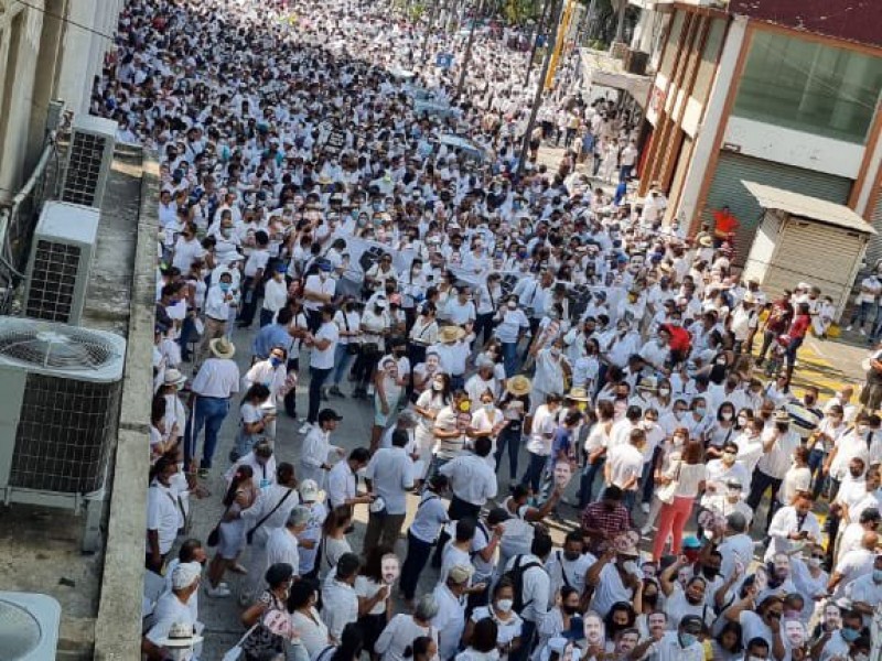 Marchan en favor de excandidato a la alcaldía de Veracruz