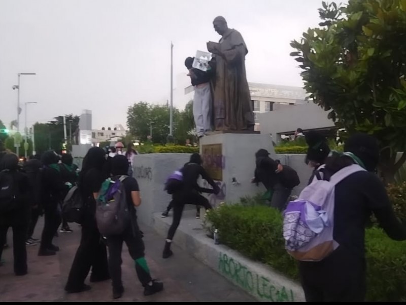 Marchan en Guadalajara a favor del aborto