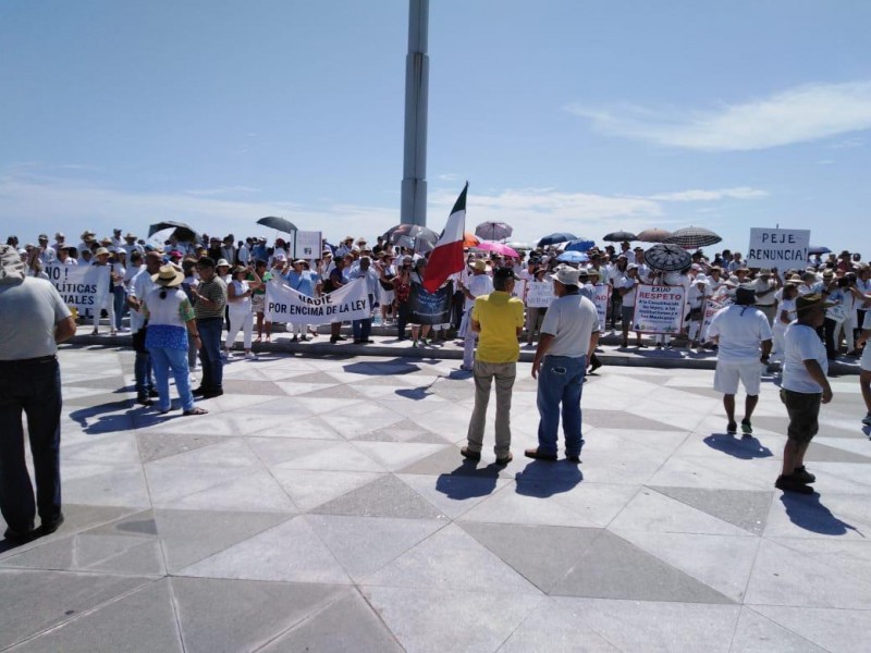 Marchan en Veracruz contra gobierno de Amlo