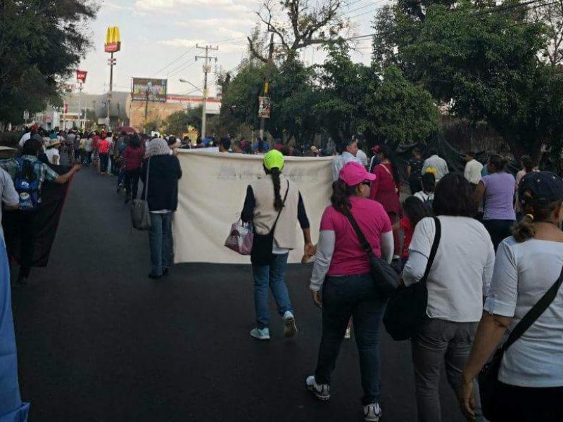 Marchan maestros en Vista Hermosa