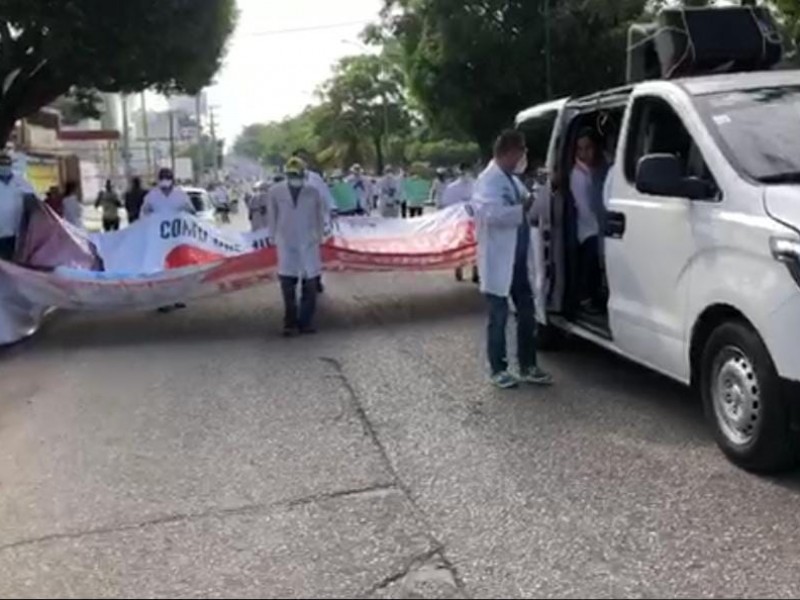 Marchan nuevamente para pedir libertad de Médico Yuca