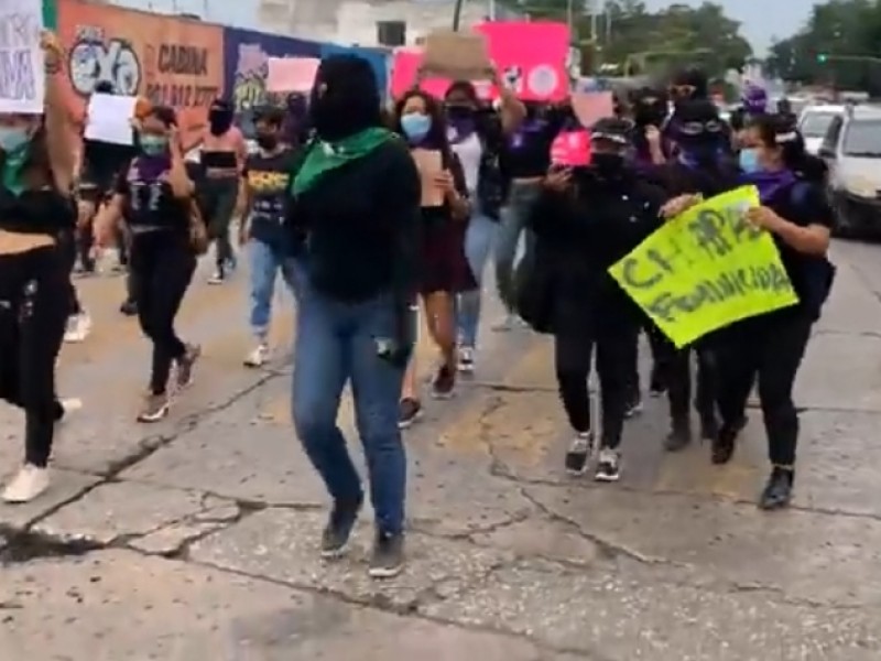 Marchan para exigir justicia por feminicidios en Chiapas