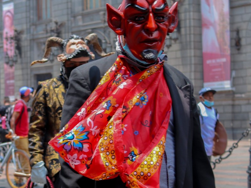 Marchan por el Día Internacional de los Pueblos Indígenas