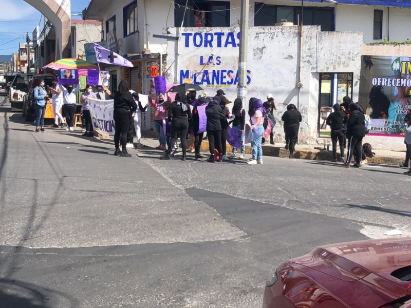Marchan por feminicidio de Perla Beatriz en Temoaya
