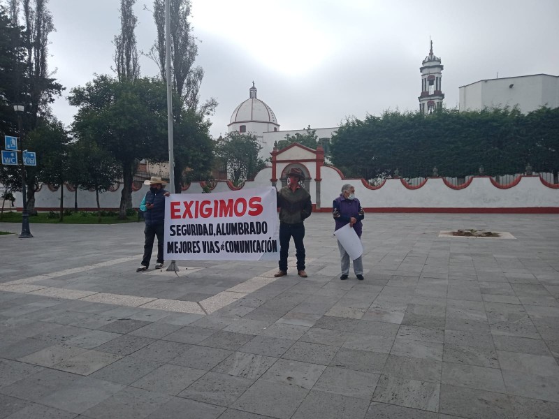 Marchan por inseguridad en zona norte de Toluca