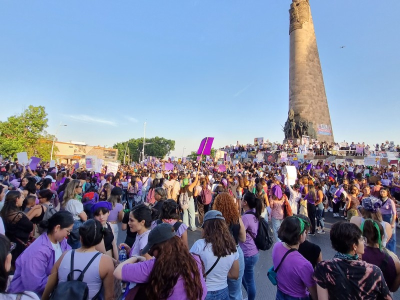Marcharon 70 mil en Guadalajara por derechos de las mujeres 