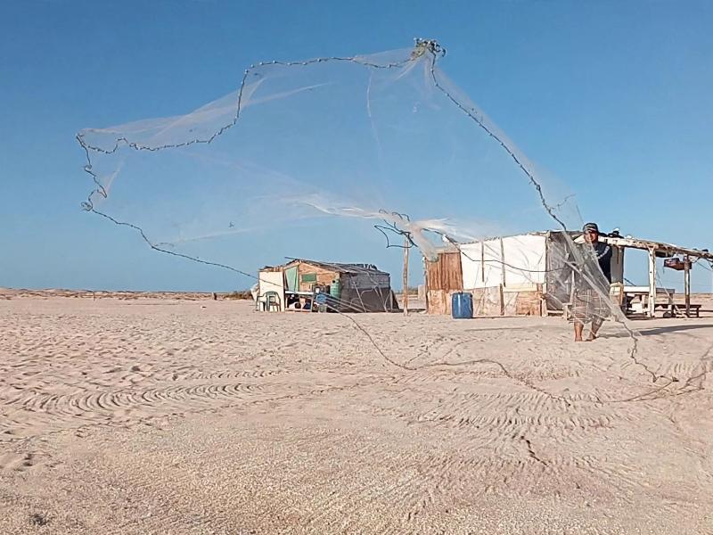 Mareas altas inundan ocho parajes pesqueros en Isla Partida, Baja California Sur