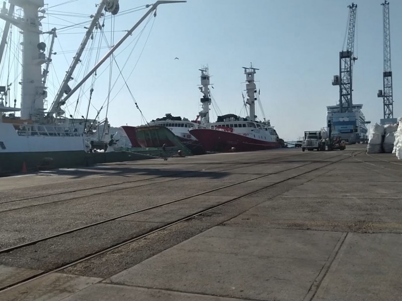 Marina Armada de México configura en comunidad portuaria Mazatlán