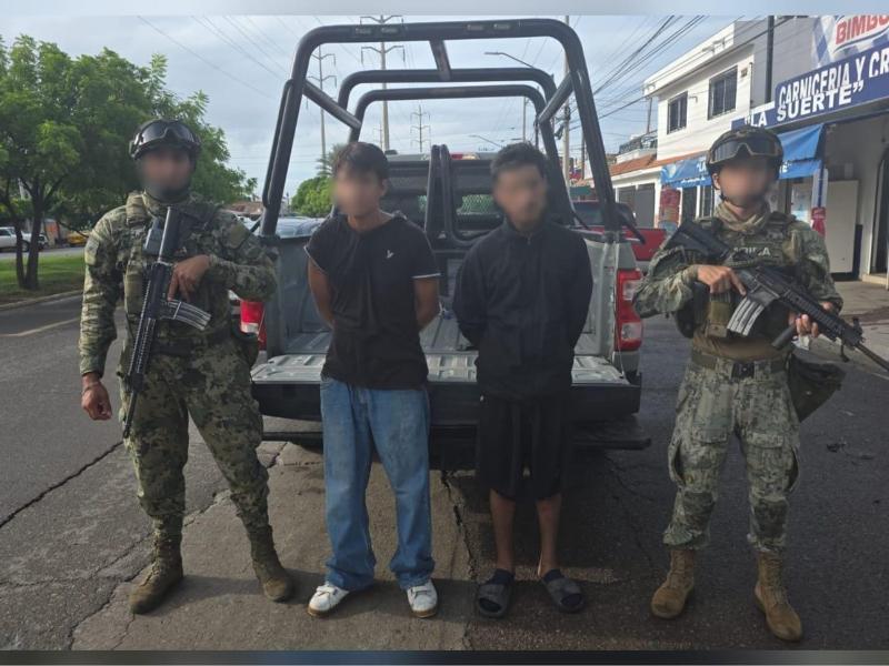 Marina asegura 13 armas y neutraliza siete explosivos en Sinaloa